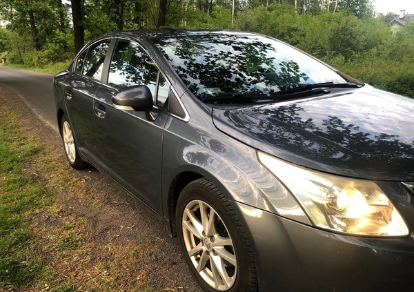 Toyota Avensis cena 31300 przebieg: 276000, rok produkcji 2011 z Rychwał małe 46